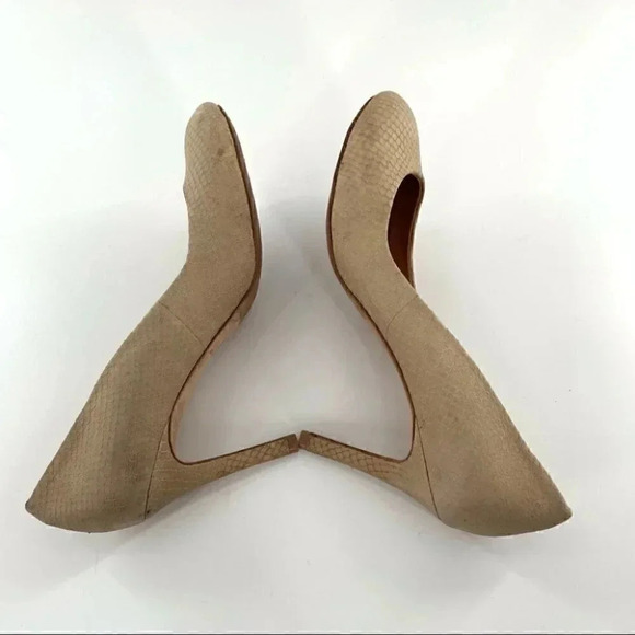 Ann Taylor womens heels size 7 beige leather snakeskin print almond toe career - Picture 5 of 9